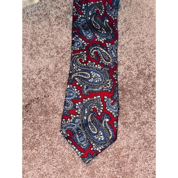 Daniel Cremieux Men's Silk Tie Red multi Paisley Classic Length limited edition - Picture 1 of 7